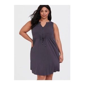 Gray sleeveless challis zip dress